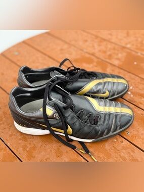 Nike Total 90 Soccer Shoes